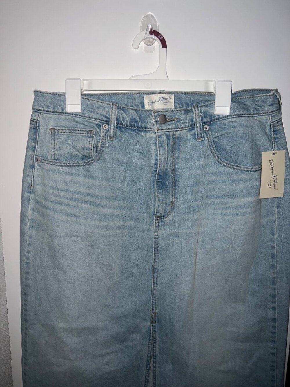 Women's blue Denim Maxi Skirt - Universal Thread Medium Wash 16 large slit NEW - Picture 2 of 6
